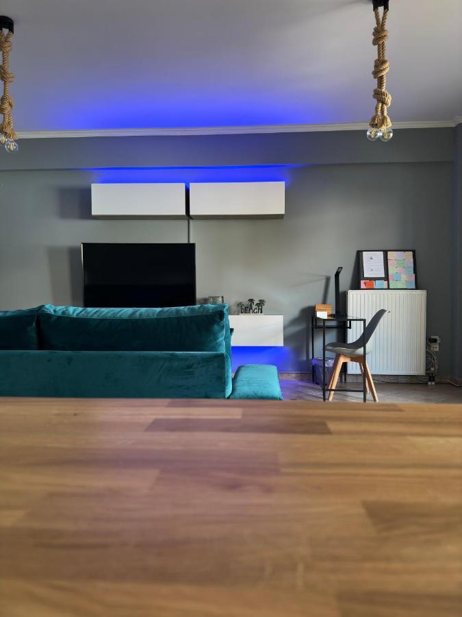 The Art Suite Патра Екстериор снимка